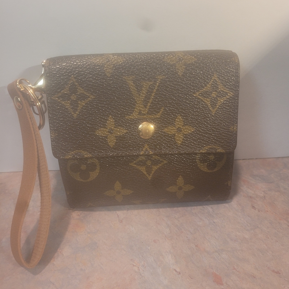 Authentic Louis Vuitton Monogram Elise wallet (unbranded strap & insert included